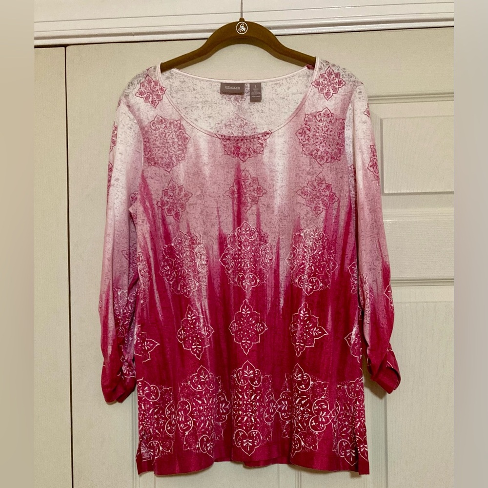 Chico's Pink Ombre Medallion Print Ruched Long Sleeve Top Sz 1 (Medium)